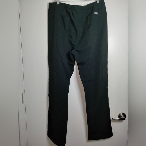 🔥FIGS Scrubs: Bundle 2 for $38 Mix & Match any Single listed Tops or Bottoms 🔥 - Picture 13 of 15